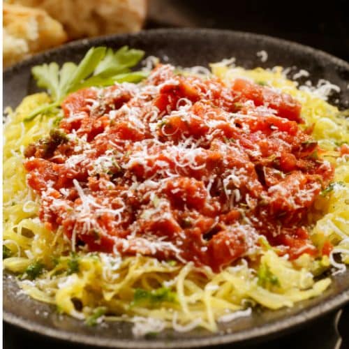 Spaghetti squash with marinara sauce