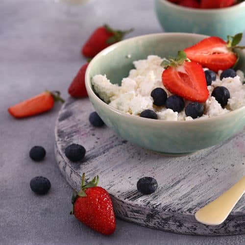 cottage cheese fruit bowls